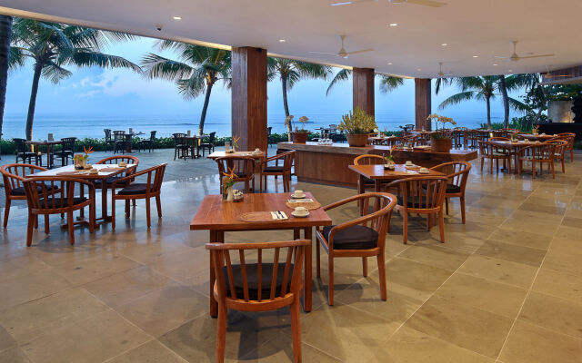 Candi Beach Resort And Spa