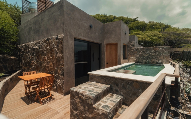 Perla Roca Hotel Boutique - Beach Front