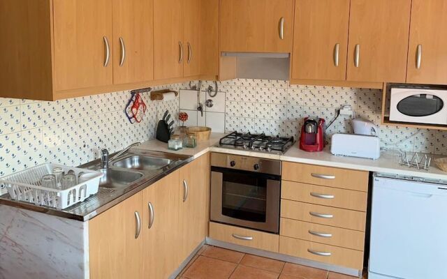 Cozy Apartment near the beach