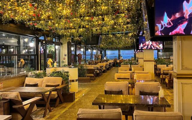 Hotel Kurucesme Business