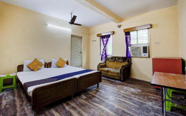 Dear Hotel by OYO Rooms