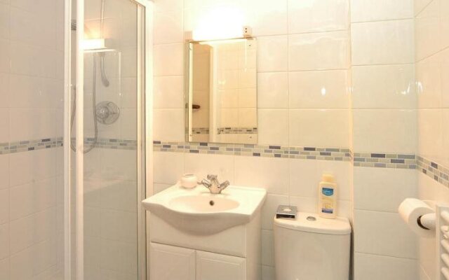 Luccombe Villa Holiday Apartments