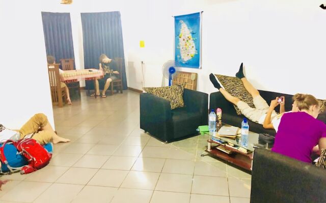 Trip 'N' Chill Hostels Colombo Airport