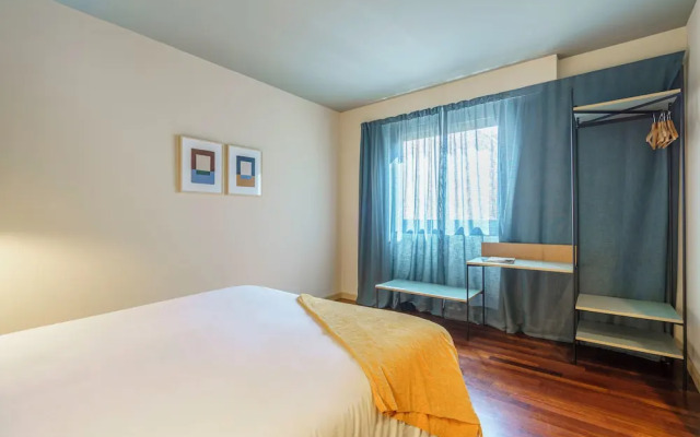 Aspasios Diagonal Art