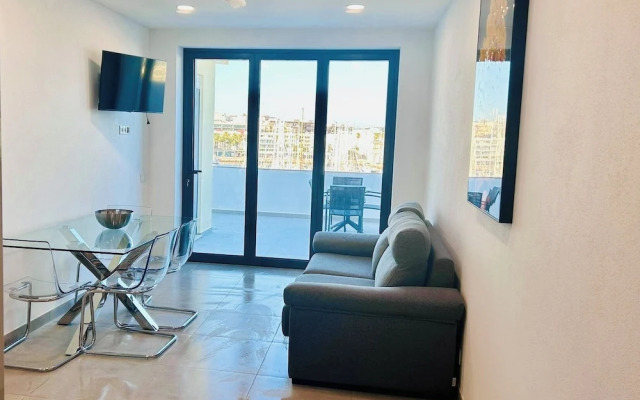 Spectacular Lagos Marina View apt on Promenade