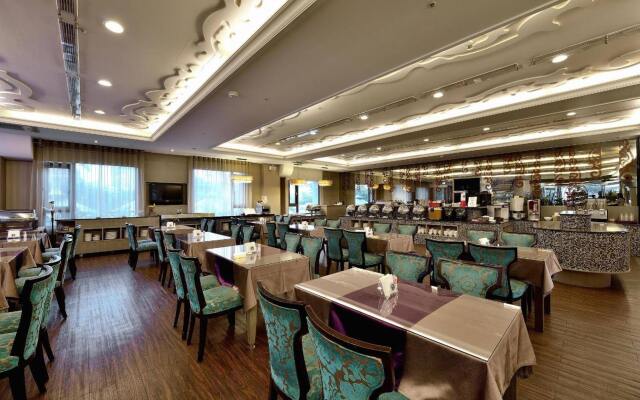 Shinkansen Grand Hotel