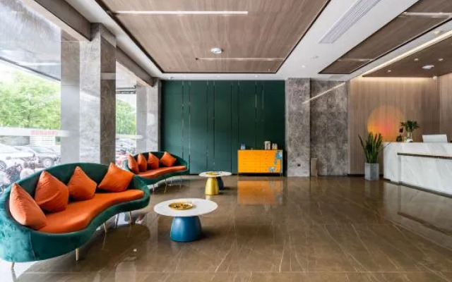 Gujing Junlai Hotel (Tiantian Runcheng Plaza)