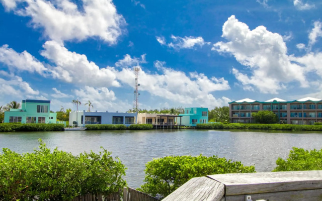 Suite A203 @ Mara Laguna