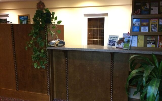 Sahara Courtyard Inn