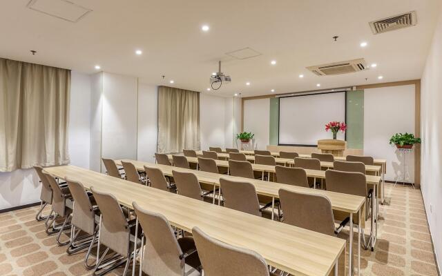 Hanting Hotel Guangzhou Fanyu Bridge Walking Street