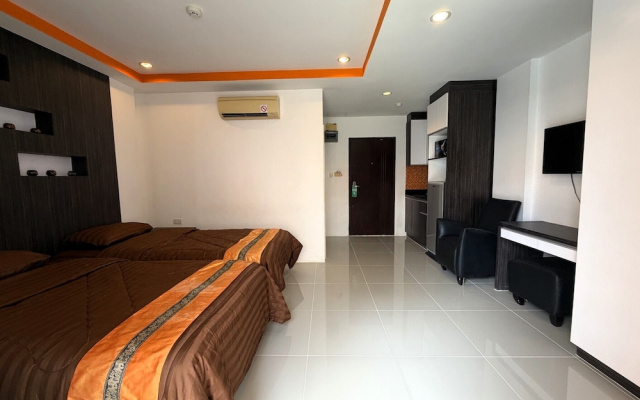 Pool-view Studio With Balcony - Nordic VIP 3, Pratumnak