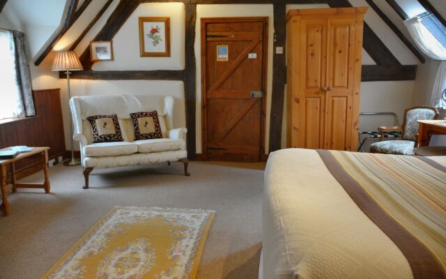 The Crown Country Inn