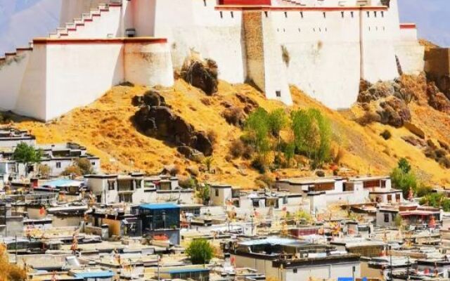 Shigatse Tangka Hotel
