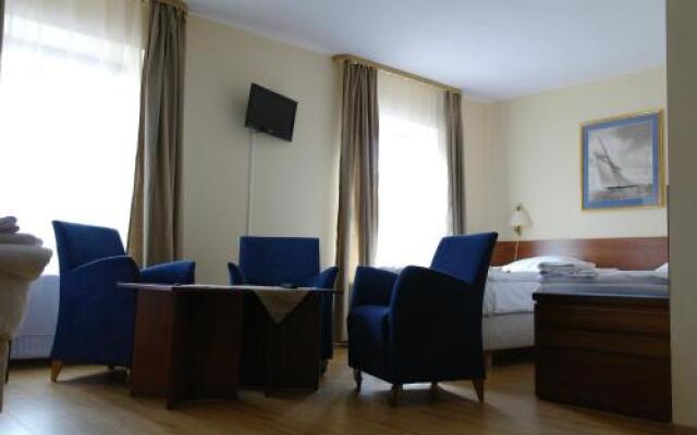 Hotel Pokoje Pod Lwem