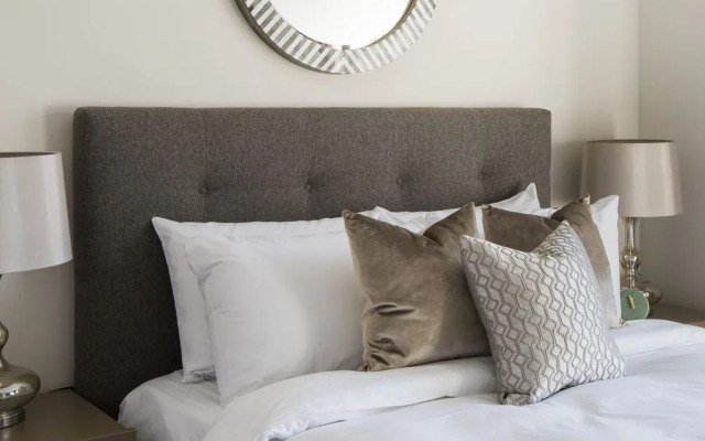 Grand 2br in Westminster by Sonder