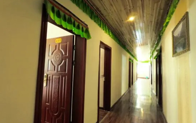 Daocheng Snowberg Inn