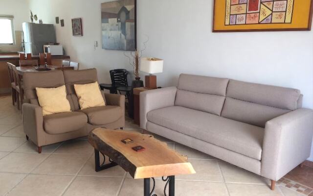 Condo Cristina by Riviera Rentals