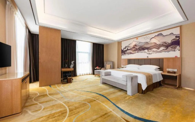 Venus Royal Hotel (Nanning High-speed East Railway Station)