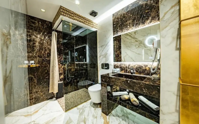 Sofia Ultra Suite Collection