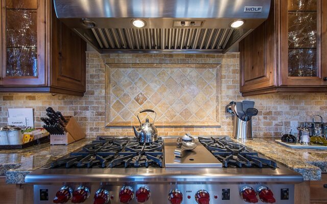 Whitetail Lodge - Five Bedroom Home