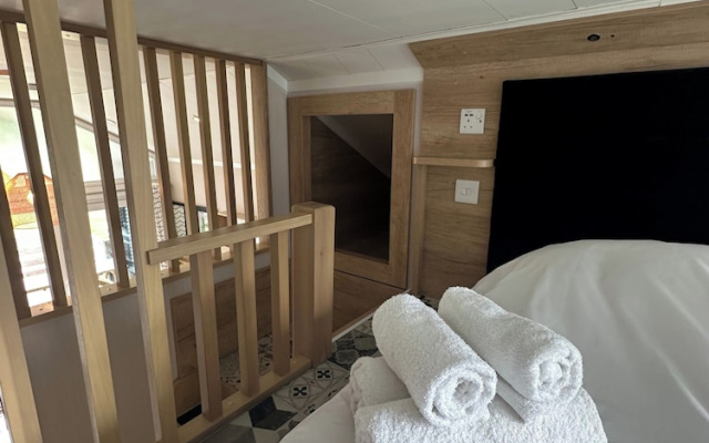 Caledonian Lodges 9 Inverness