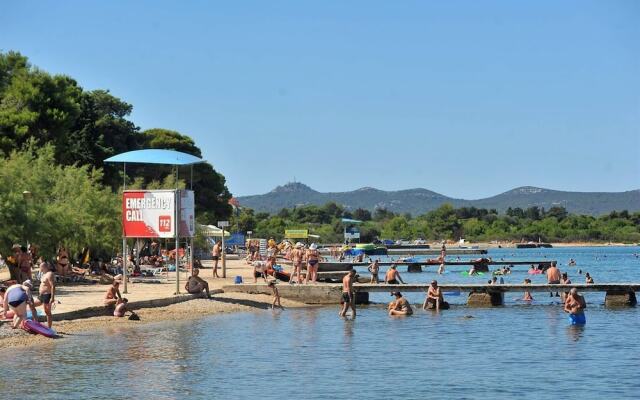 Family Apartment Mirela Borik