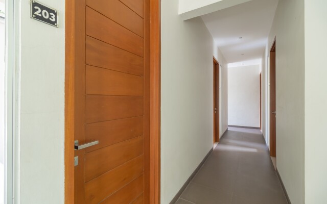 RedDoorz near Transmart Kalimalang