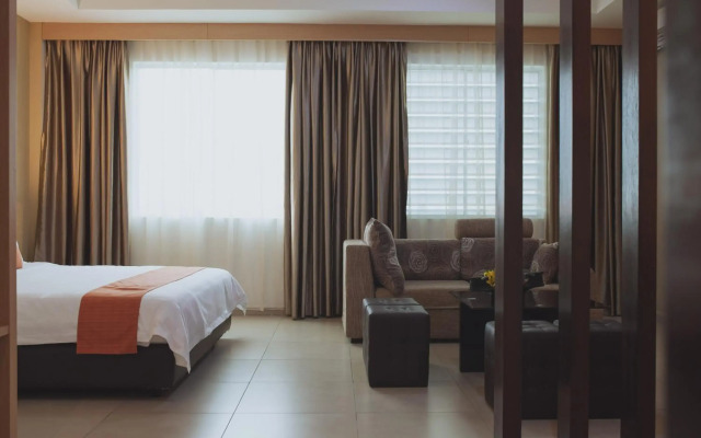 Paragon Lutong Hotel