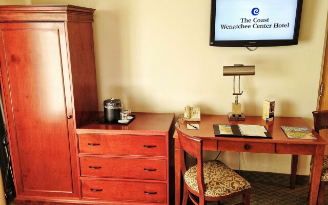 Coast Wenatchee Center Hotel