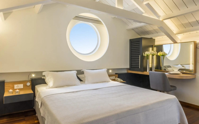 Forum Suites