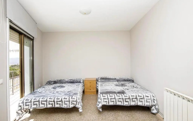 Maravillosa casa con piscina grande y bosque