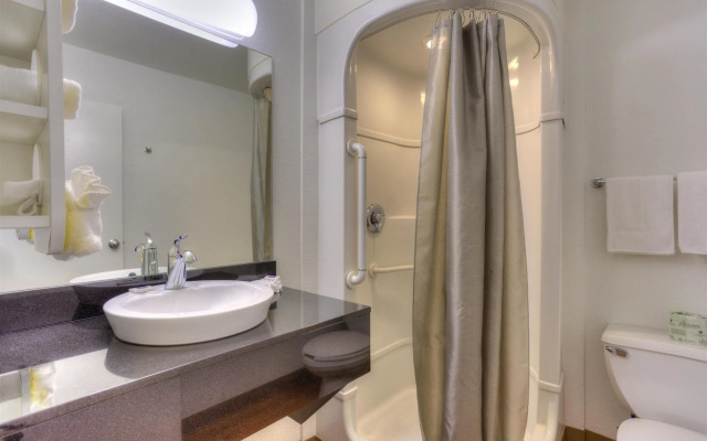 Motel 6 Troutdale, OR - Portland East