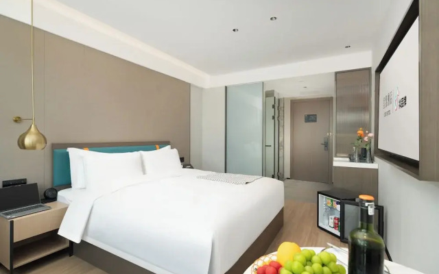 ECHIC Mercure (Guangzhou Baoneng Performing Arts Center Luogang Wanda Plaza)