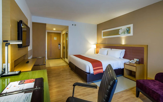 Maple Hotel