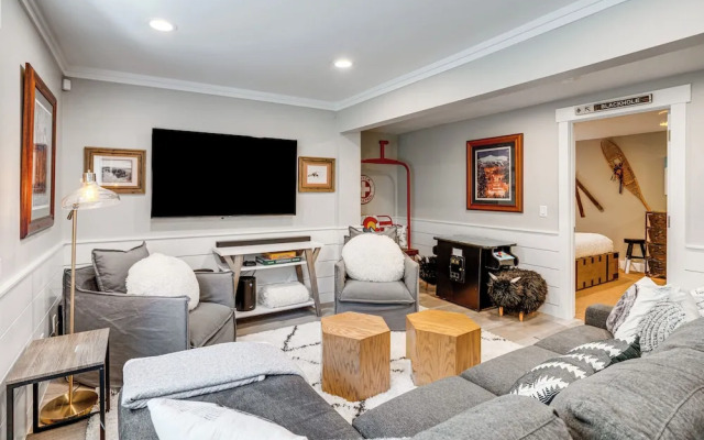 Steps From Central Downtown: Breckenridge Home