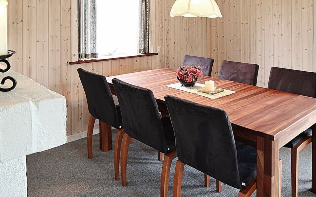 Spacious Holiday Home in Ulfborg Near Sea