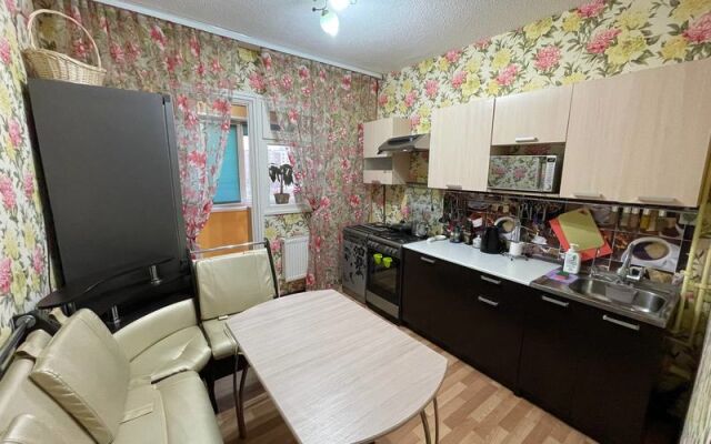 Апартаменты Мир в мкр. Оптимистов, д. 10/1