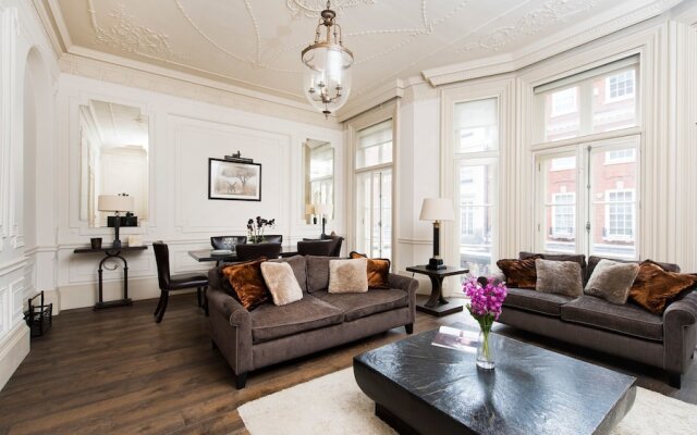 Luxury, Spacious 2BR Apartment in Mayfair