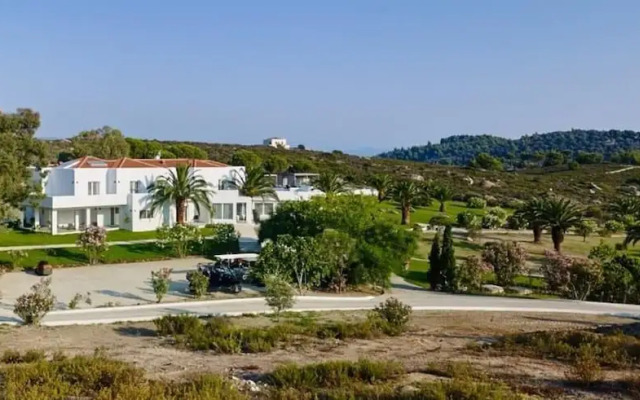Tiamo Secrets Leading Villas White House