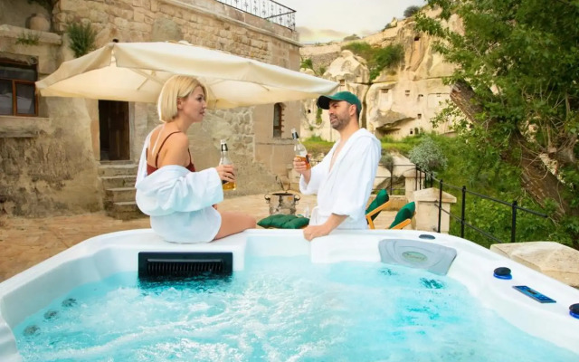 Cappadocia Splendid Cave Hotel