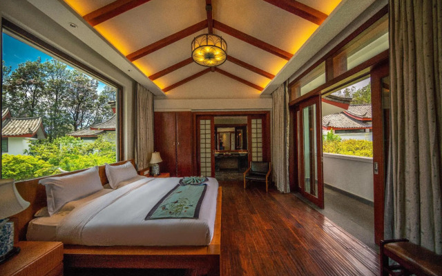 Mengdiezhuang Hotel - Lijiang