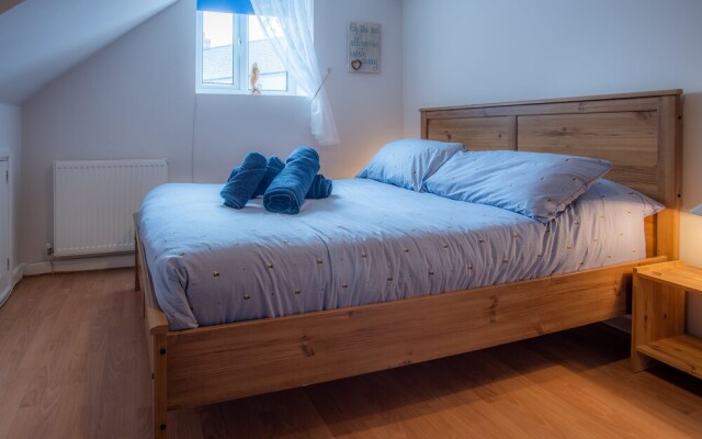 Starfish Apartment - 2 Bedroom - Tenby