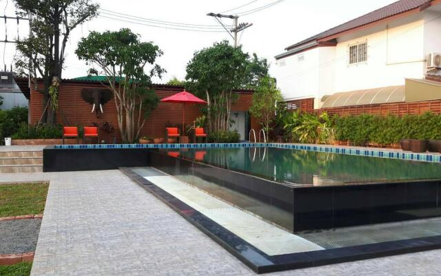 Tawan Anda Garden Hotel