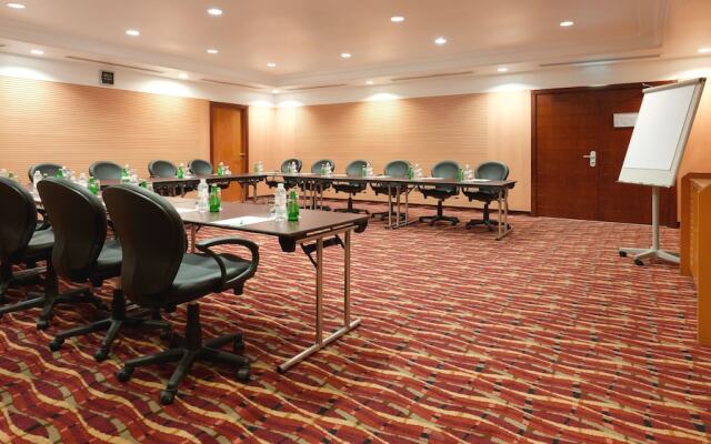 Holiday Inn Suites Kuwait by IHG