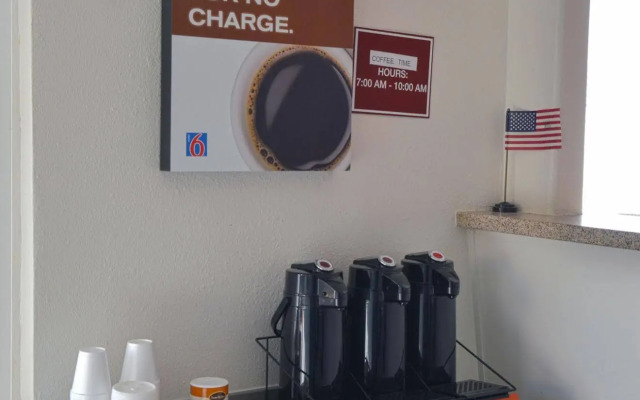 Motel 6 Modesto, CA - Downtown