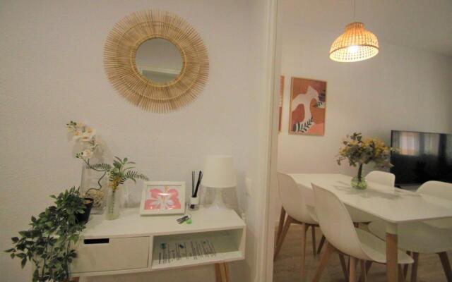 Apartamento CasaTuris 1ª Línea Muchavista Urb. Las Lanzas C106