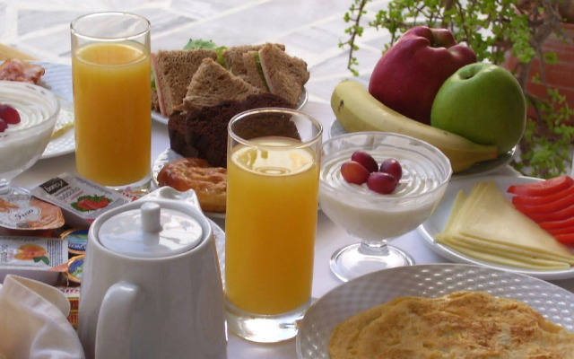 Hotel Roussos Beach