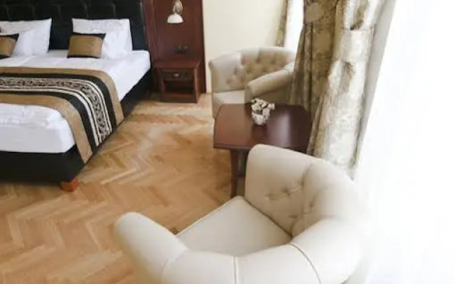 Grand Market Luxury Apartments