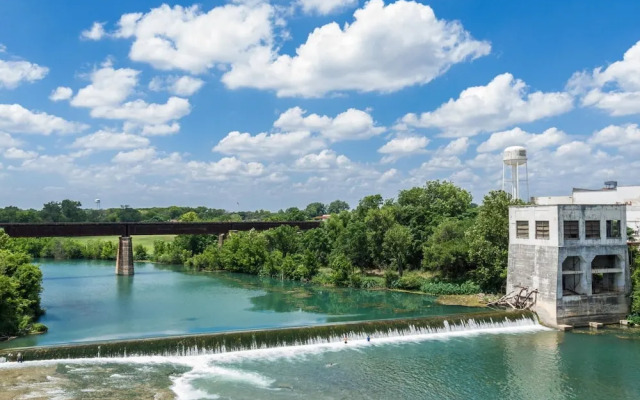 Faust St Retreat DT 306