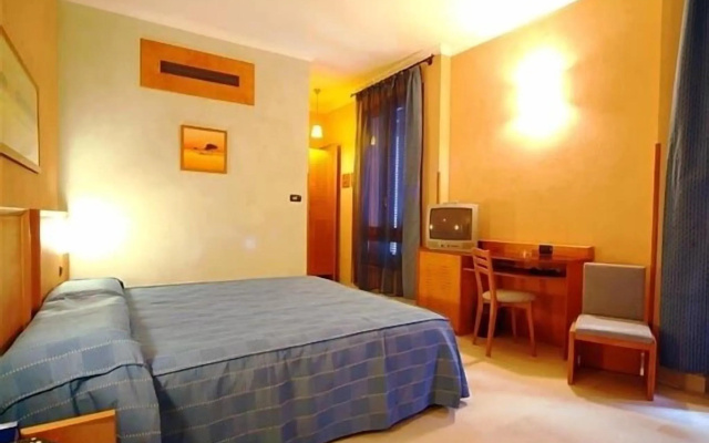 Hotel Eden - Image 6